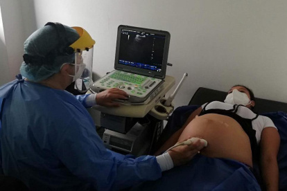 Para recibir el Bono de 1.000 Días hay que asistir a todos los chequeos médicos necesarios en el Ministerio de Salud.