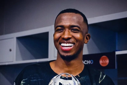 Willian Pacho se consolidó como una de las figuras silenciosas del PSG campeón de Europa.