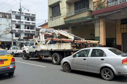 La Corporación informó que las emergencias eléctricas afectaron sectores como Urdesa, Alborada, Mapasingue y vía a Daule durante el domingo 10 de mayo.