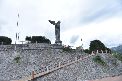 La última parada del recorrido es El Panecillo, el cerro que marcó el desenlace de la campaña libertaria.
