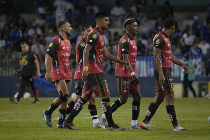 Deportivo Cuenca perdió 3-0 en su visita a Santos.