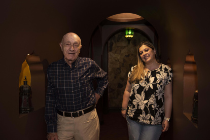 Roberto Hayek Najas, fundador del negocio, y Sandy Hayek, su hija, lideran el restaurante, que cuenta con casi tres décadas de historia.