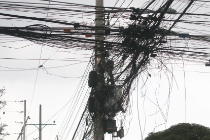 TALLARINES DE CABLES EN BELLAVISTA. 2026-06-01 PERIODISTA JUAN PONCE FOTOGRAFO CHRISTIAN VINUEZA AG-PERIODISTA AG-GRANASA AG-EXPRESO