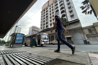 Habilitan la calle Los Ríos luego de una esperada reconstrucción.