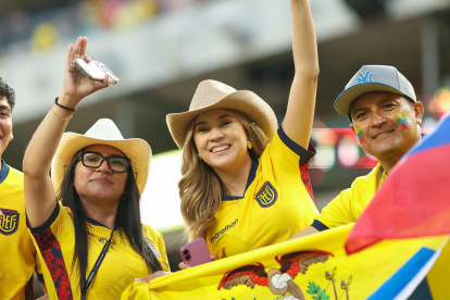 La hinchada ecuatoriana prepara una nueva fiesta en Kansas City antes del duelo ante Curazao.