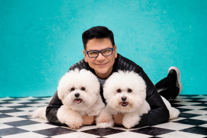 El ejecutivo de televisión asegura que su conexión con los animales le ha permitido comprender mejor los vínculos afectivos y emocionales.