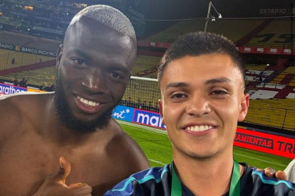 El influencer ecuatoriano Bocha Deportes no estará en el estadio Azteca. En la foto junto a Enner Valencia,
