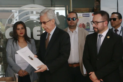 Enrique Herrería presentó ante el CNE un alegato para pedir el archivo de una nueva solicitud de revocatoria presidencial.