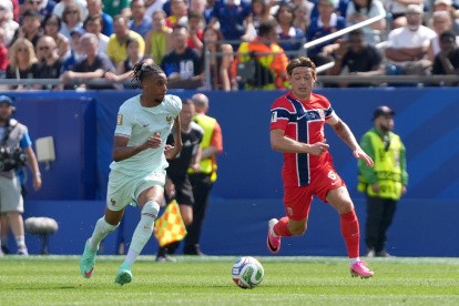 Michael Olise es titular fijo en la Selección de Francia.