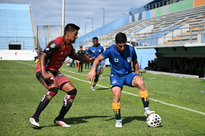 Delfín busca salir del fondo de la tabla de la LigaPro 2026.