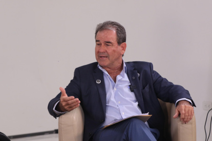 Figura. Bohrer dialoga con EXPRESO.