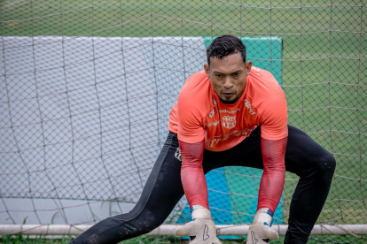 José Contreras el arquero de Barcelona SC en un entrenamiento.