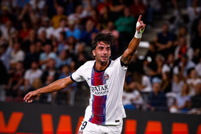 Ferran Torres se estrena con dos goles y evita la derrota del PSG