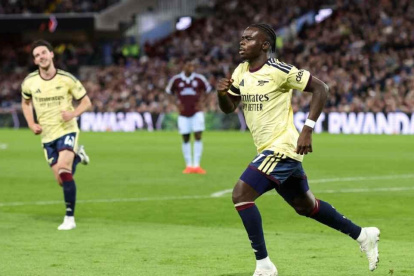 Arsenal ganó 1-0 en la visita a Aston Villa.