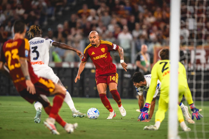 AS Roma enfrenta a Fenerbahce en la Champions League.