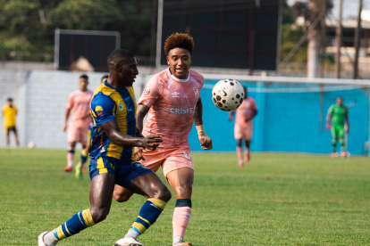 Astillero FC luchó hasta el final, pero no pudo ante el vigente campeón Universidad Católica en el sur de Guayaquil.