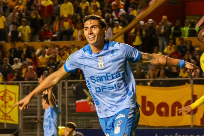 Franco Posse puso el primer gol de Macará ante Aucas.