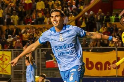 Franco Posse puso el primer gol de Macará ante Aucas.