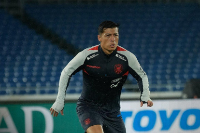 Alan Franco estará en el medio campo de Ecuador.