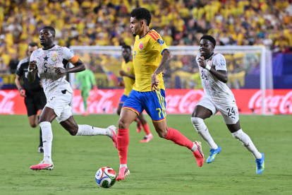 La Selección de Colombia enfrenta a Paraguay en un amistoso.