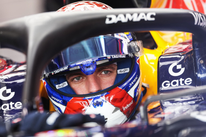 Max Verstappen realizó un mejor crono de 1:31.156, 120 milésimas más rápido que el británico George Russell.
