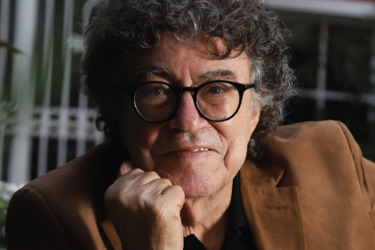 Piero popularizó ‘Mi viejo’, canción que se convirtió en un clásico dedicado a los padres.