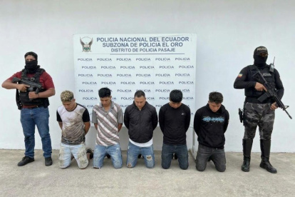 La Policía Nacional ejecutó operativos contra la extorsión y el secuestro extorsivo en varias ciudades de Ecuador.
