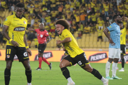 El extremo Erick Mendoza selló el 1-1 ante la Católica.