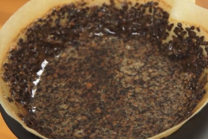 Proceso de filtración de café.