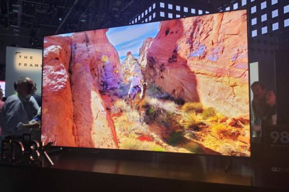 La resolución 8K comienza a ponerse a la moda y el Q900FN QLED de Samsung se lleva las miradas en el CES