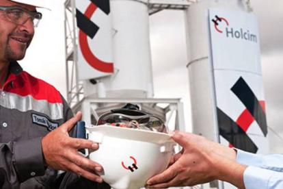 Holcim, ex Cemento Nacional, produce su marca Rocafuerte.