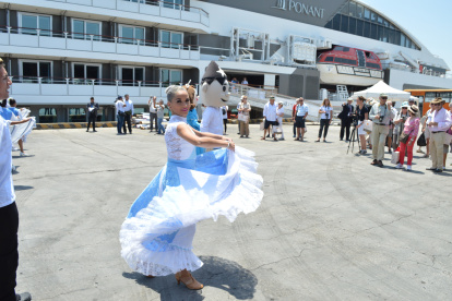 Bienvenida a los cruceros visitantes