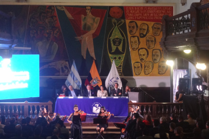 Entre los asistentes figuraron rectores de otras universidades.
