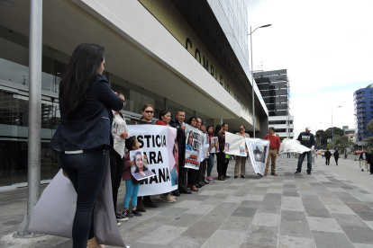 Amigos y familiares piden justicia en el caso del asesinato de Liliana Flores. 19 de noviembre de 2019.