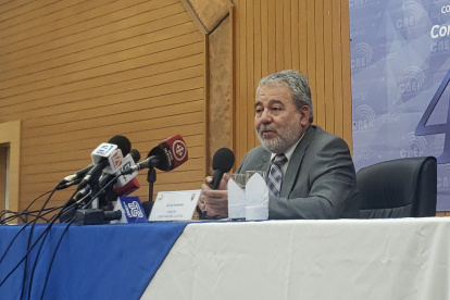 El consejero brindó una rueda de prensa en la Delegación Electoral del Guayas.