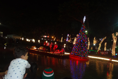 Al acto asistieron las autoridades de la ciudad y decenas de personas.
