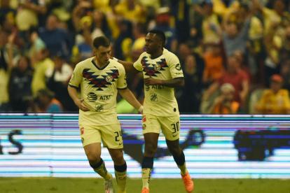 Ibarra celebra su tanto.