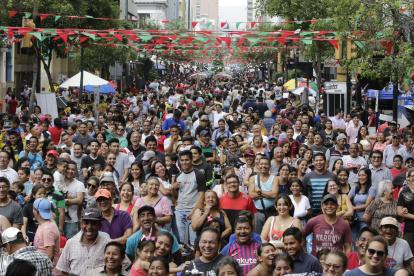 La Nueve de Octubre se volvió peatonal desde García Avilés hasta Pedro Carbo.