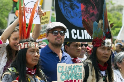 Reacción. Luis Chancay, titular del Frente Popular (c), calificó de “emboscada” los incidentes ayer en Guayaquil.