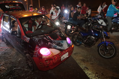 Motociclistas desfilan los jueves exhibiendo sus vehículos.

/GUAYAQUIL- ECUADOR/ ALEX LIMA / EXPRESO
