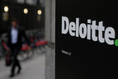 Según el estudio de la consultora, la mayoría de las empresas encuestadas prevé incrementar los salarios en un promedio del 2,5% en el 2020.