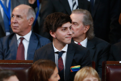 BUENOS AIRES. Estanislao Fernandez, en la ceremonia en la que su padre asume la presidencia de Argentina
