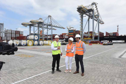 En el acto estuvieron Viteri y funcionarios.