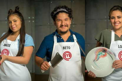 Expreso le muestra el perfil de los finalistas.