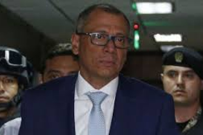 Simpatizantes del exvicepresidente Jorge Glas pedían la nulidad del proceso penal y la restitución de su cargo en la Vicepresidencia.