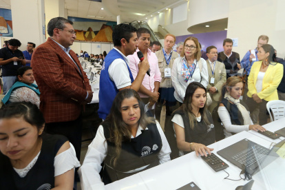 Veedores participaron en un simulacro previo a las elecciones seccionales de febrero de 2019.