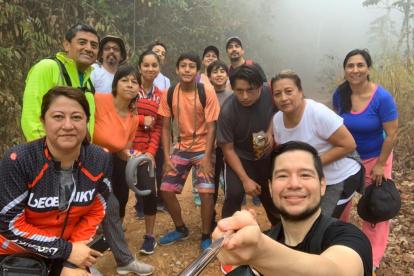 Recorrido. En la imagen, algunos de los residente durante la última caminata realizada.