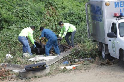 Los restos de Melanie fueron hallados incinerados en un botadero del cantón Durán. 



Nota: Anny Bazán

Foto: Valentina Encalada





JUNIO 19 Guayaquil-Ecuador

Agencia (ag-expreso)