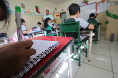 Problema. El Atenas International School tiene una cartera vencida del 20 %, por el no pago de pensiones por parte de los padres de familia.