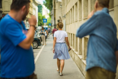 El hombre aseguró que sus comentarios fueron cumplidos sin mala intención y que no sabía que eso fuera un delito.